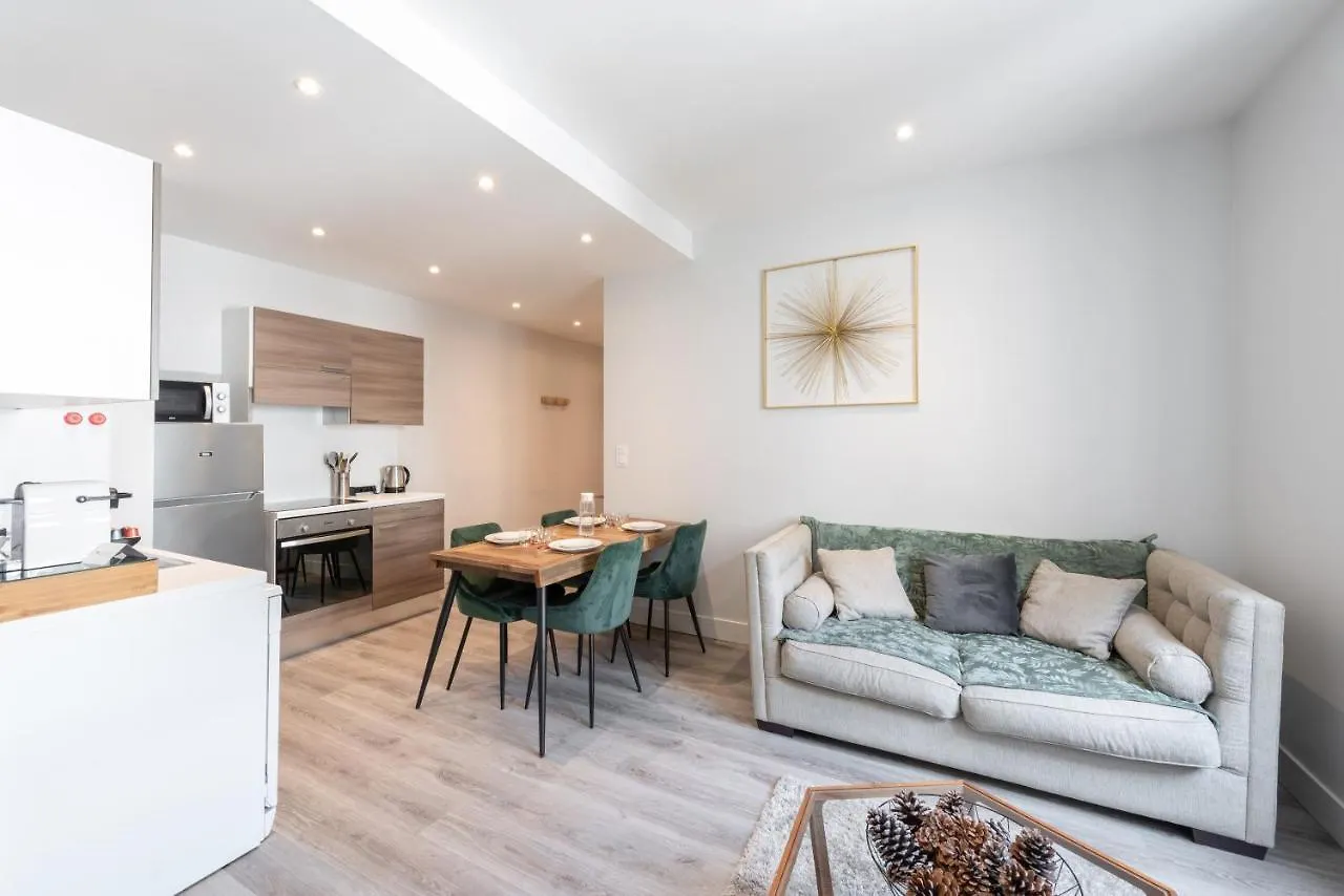 Apartment Le Pompadour - Magnifique T2 Place Bellecour 4Eme Etage Sans Ascenseur - 4Th Floor No Elevator Lyon